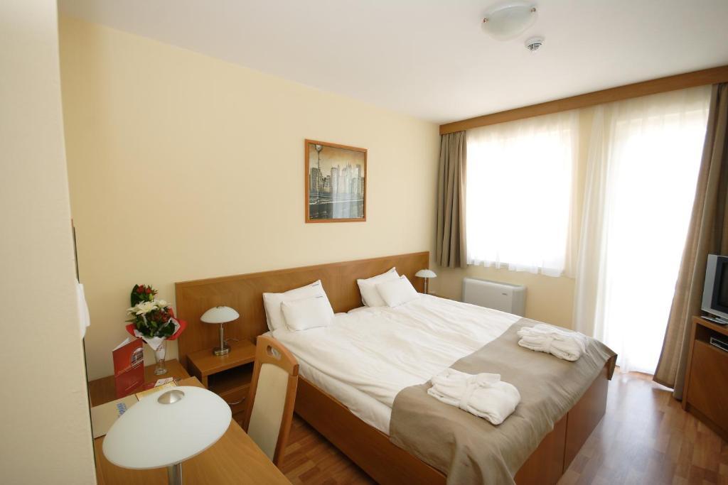 Panorama Wellness Apartman Hotel Хайдусобосло Номер фото