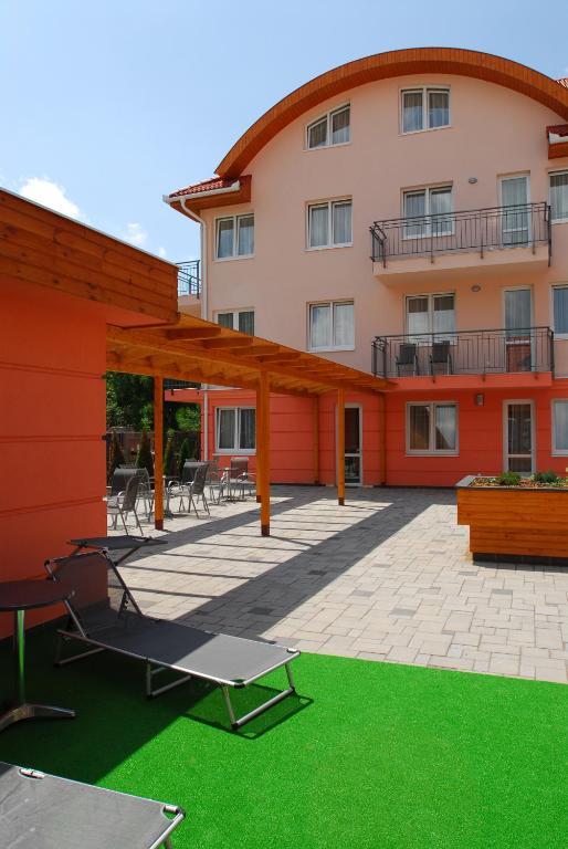 Panorama Wellness Apartman Hotel Хайдусобосло Номер фото